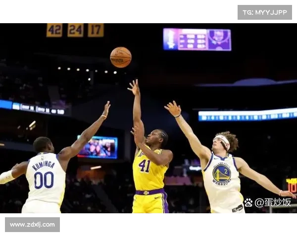 NBA新赛季赛程揭晓 圣诞大战湖人勇士 全明星将在印第安纳举行 NBA新赛季赛程揭晓 圣诞大战湖人勇士 全明星将在印第安纳举行